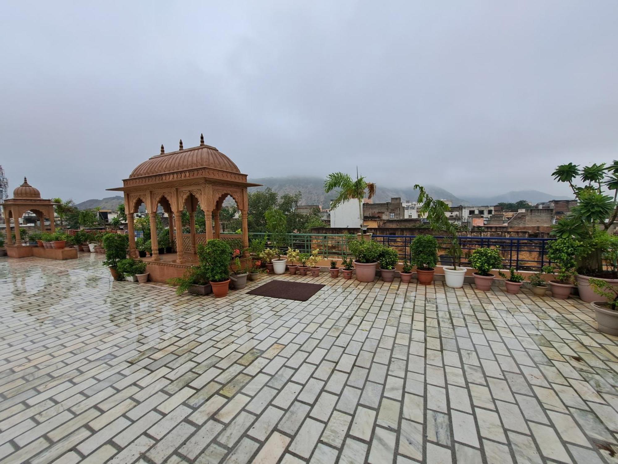 Swaraj Palace Jaipur Exterior photo
